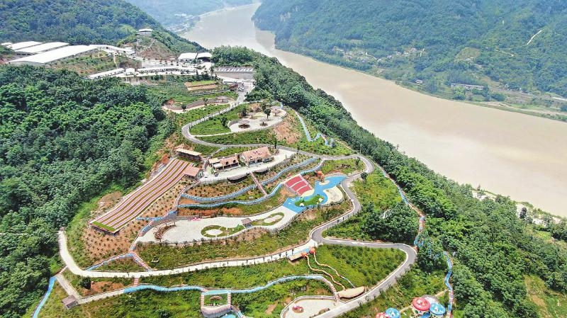 281606_1596590804701729.jpg NEWS_52A6043AF45E70AF7AE5FF74C4C134A8.JPG