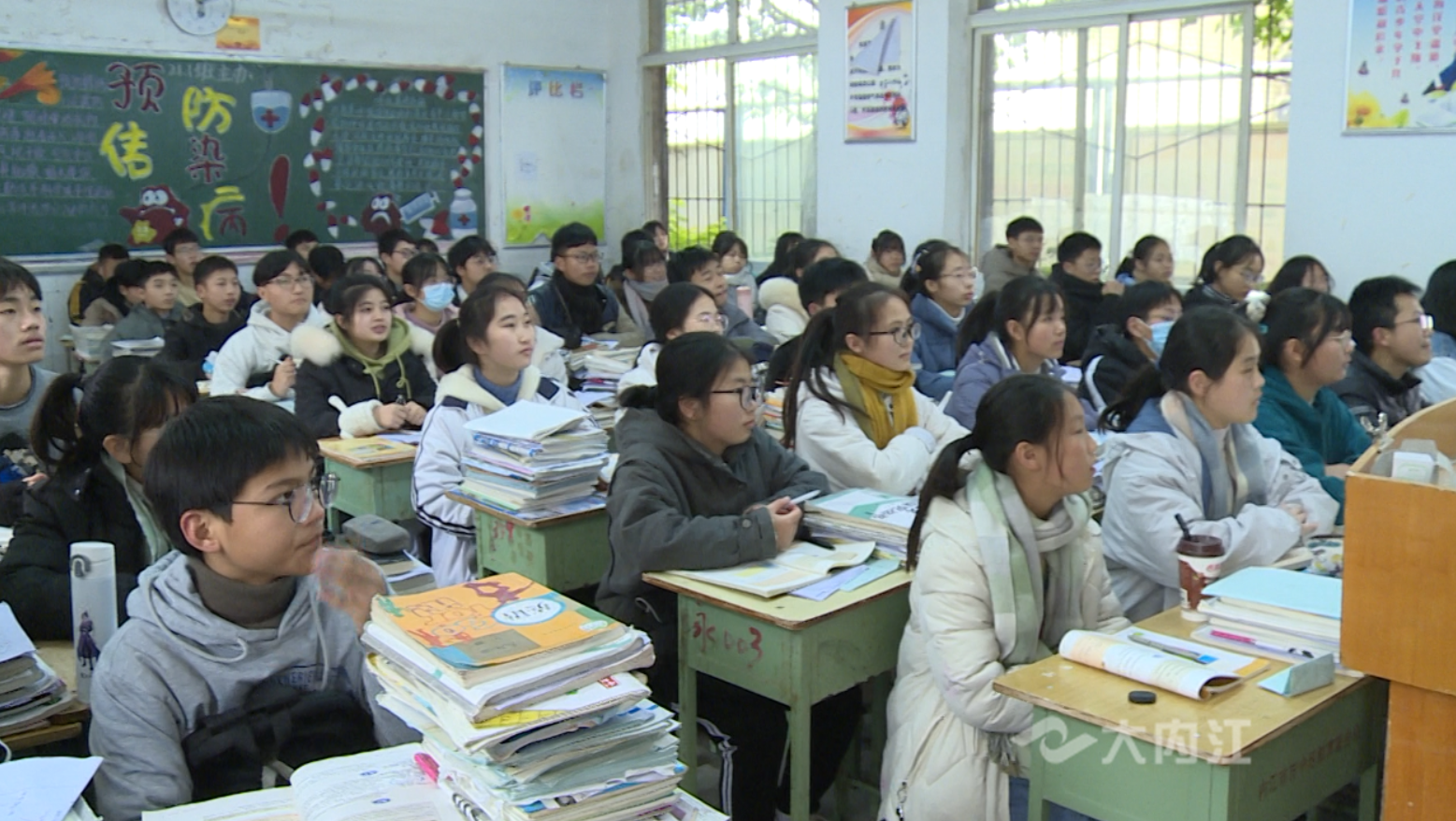 282377_1608787311392195.png 捐资助学2.png