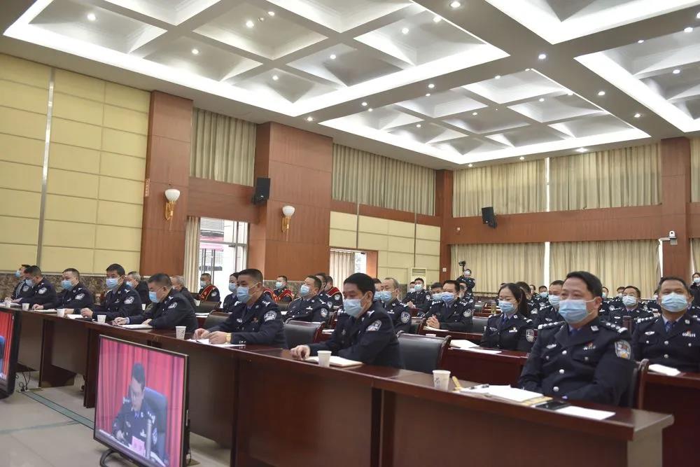 281877_1612269626140205.jpg 2.jpg