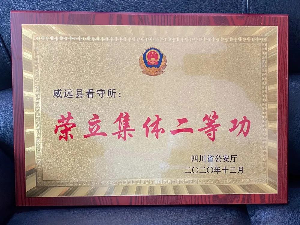 281877_1612269686359027.jpg 6.jpg