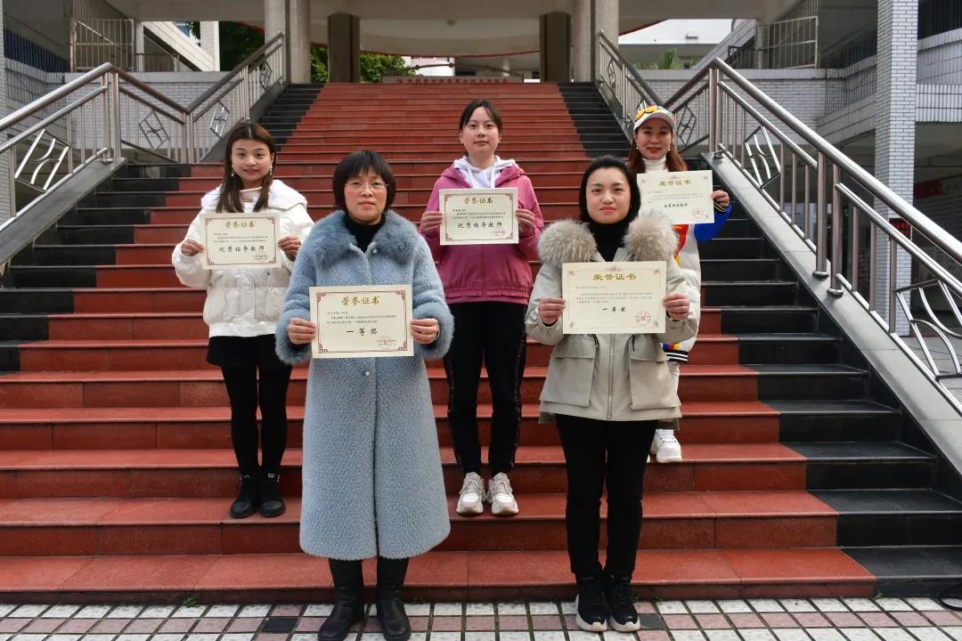 281877_1612275805302838.jpg 34.jpg