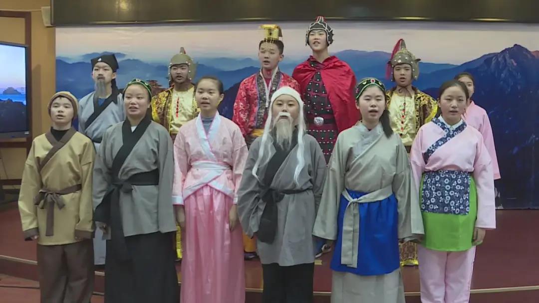 281877_1612275835594732.jpg 35.jpg