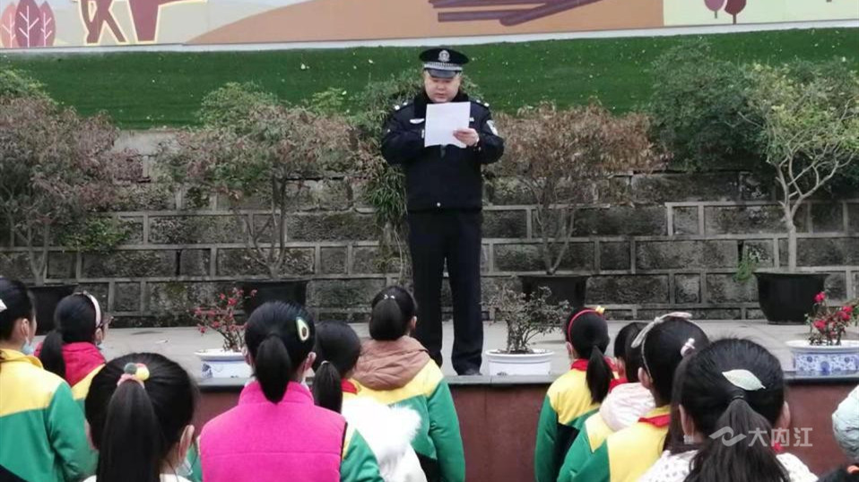经开区开学2.jpg