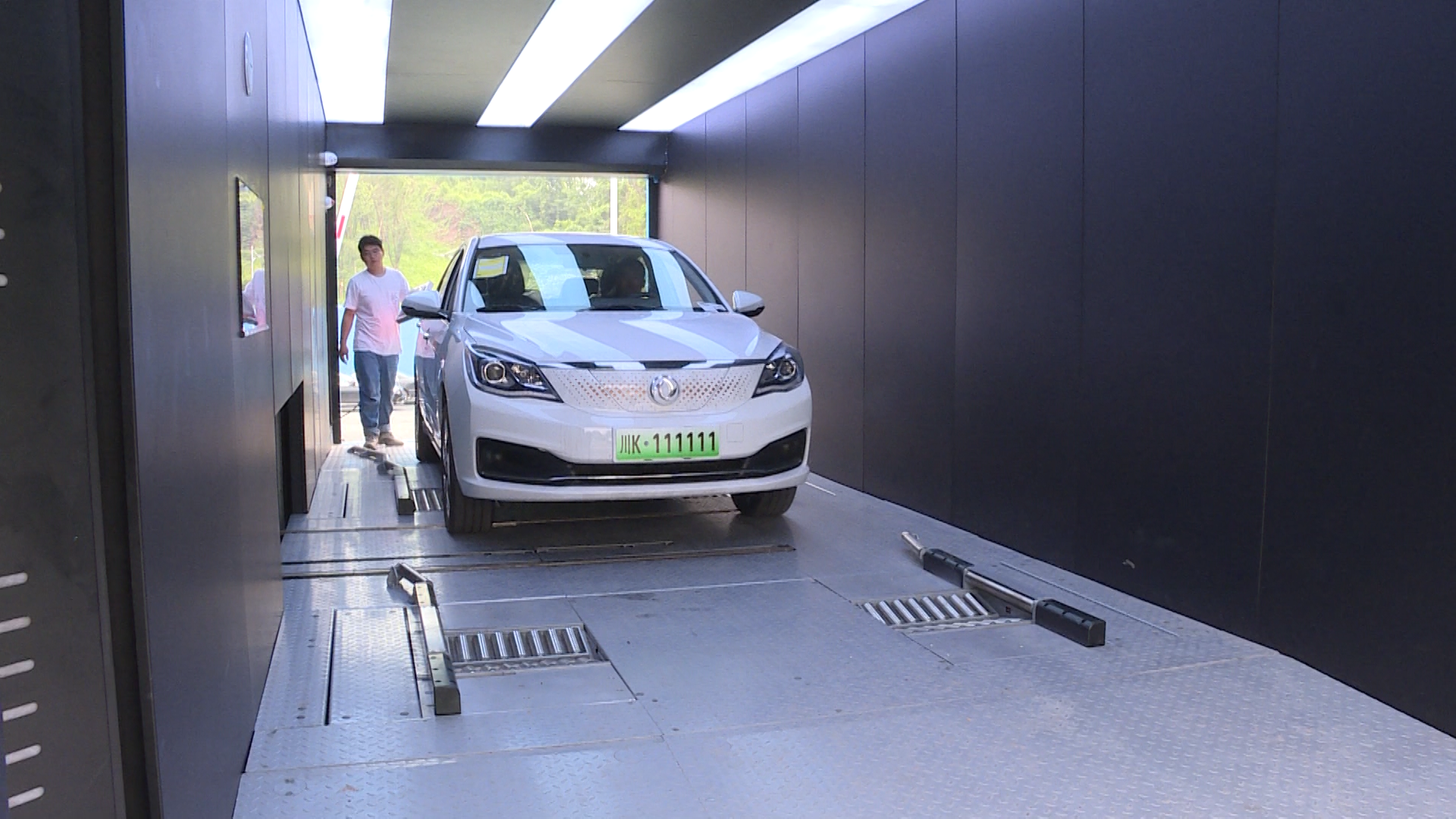 序列 02.00_00_02_03.Still001.png