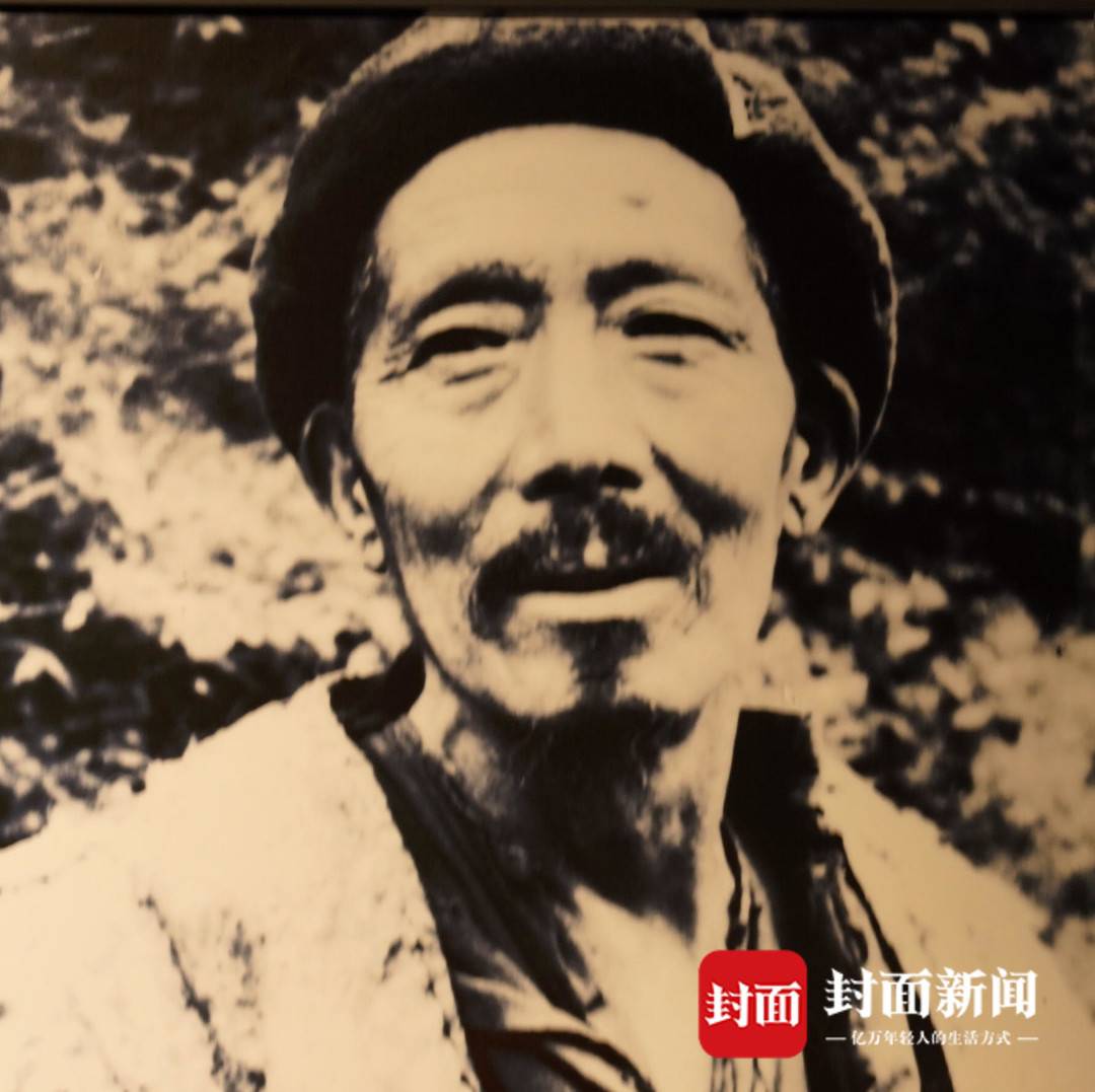 288267_1623988422827158.jpg 10.jpg