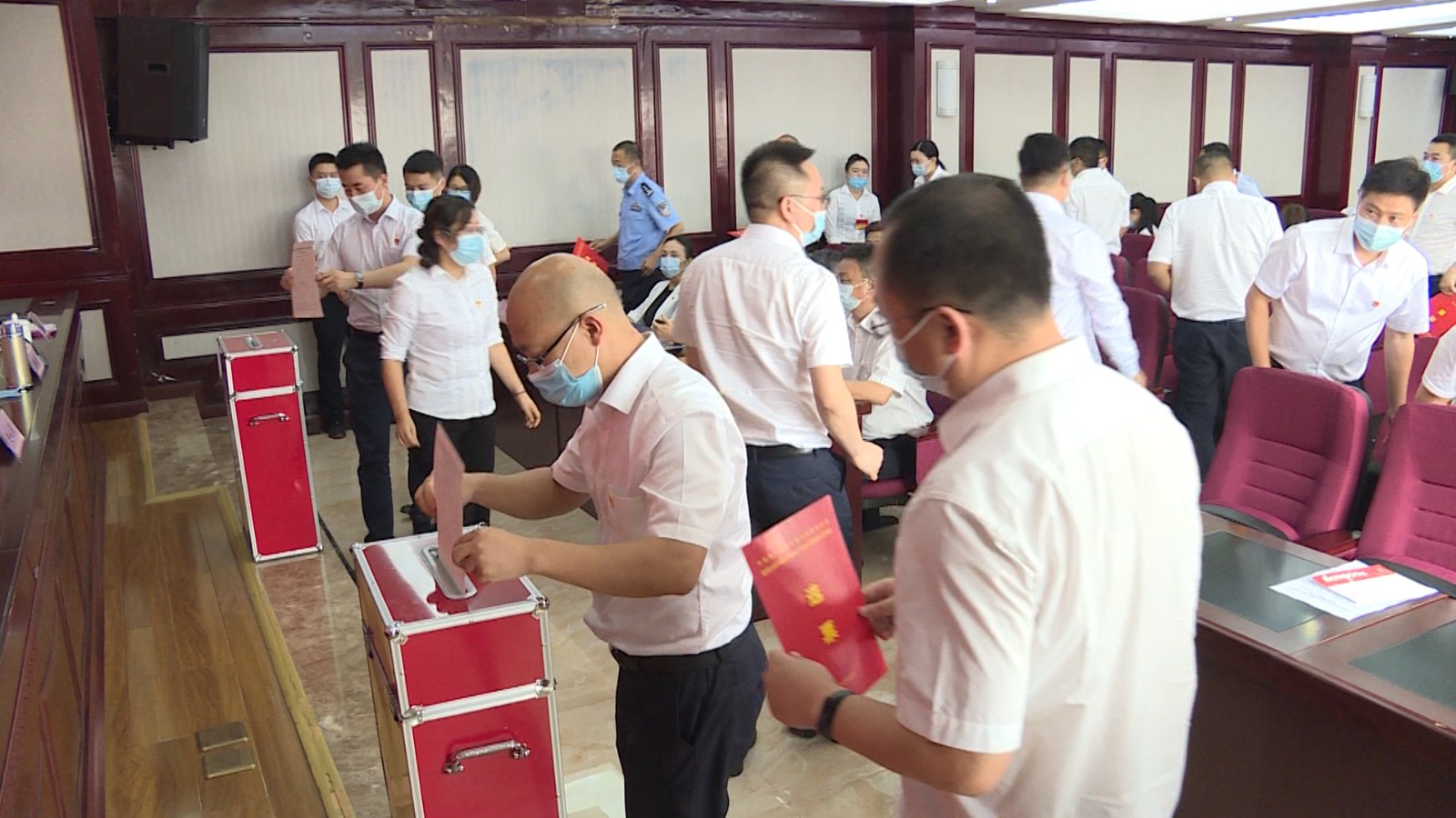 281921_1629877995775198.jpg 60d97a93c10bc.00_00_44_14.Still007.jpg