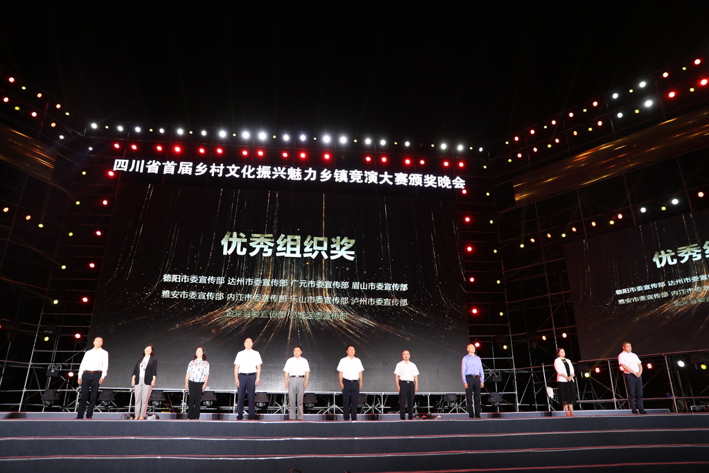 269955_1632958864557662.jpg 57.jpg