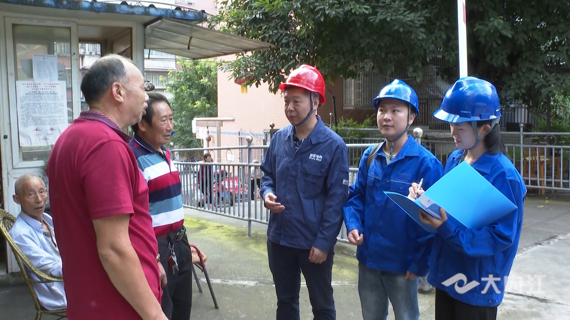 282035_1633577144460725.jpg 14.jpg