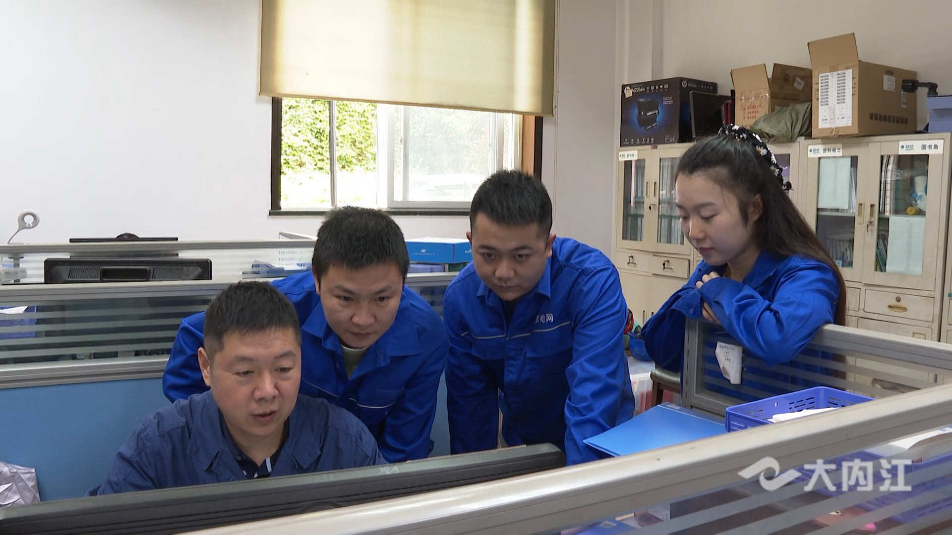 282035_1633577164786509.jpg 12.jpg