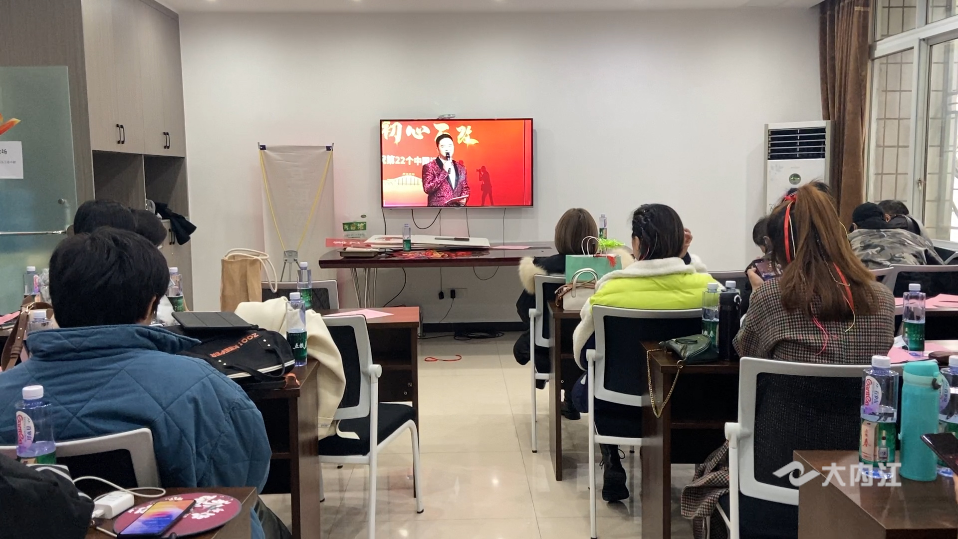 282035_1636279305639799.jpg 22.jpg