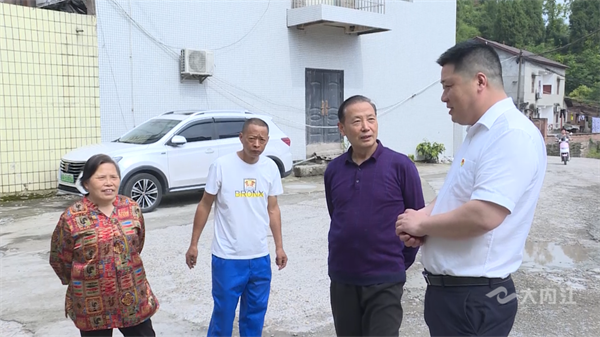 286033_1653105381228617.png 王钦02.png