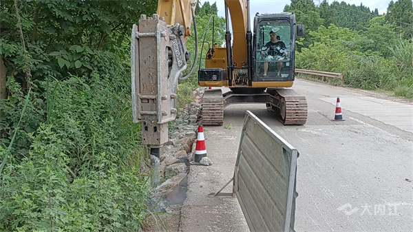 286033_1654141082421507.png 内吴路1.png