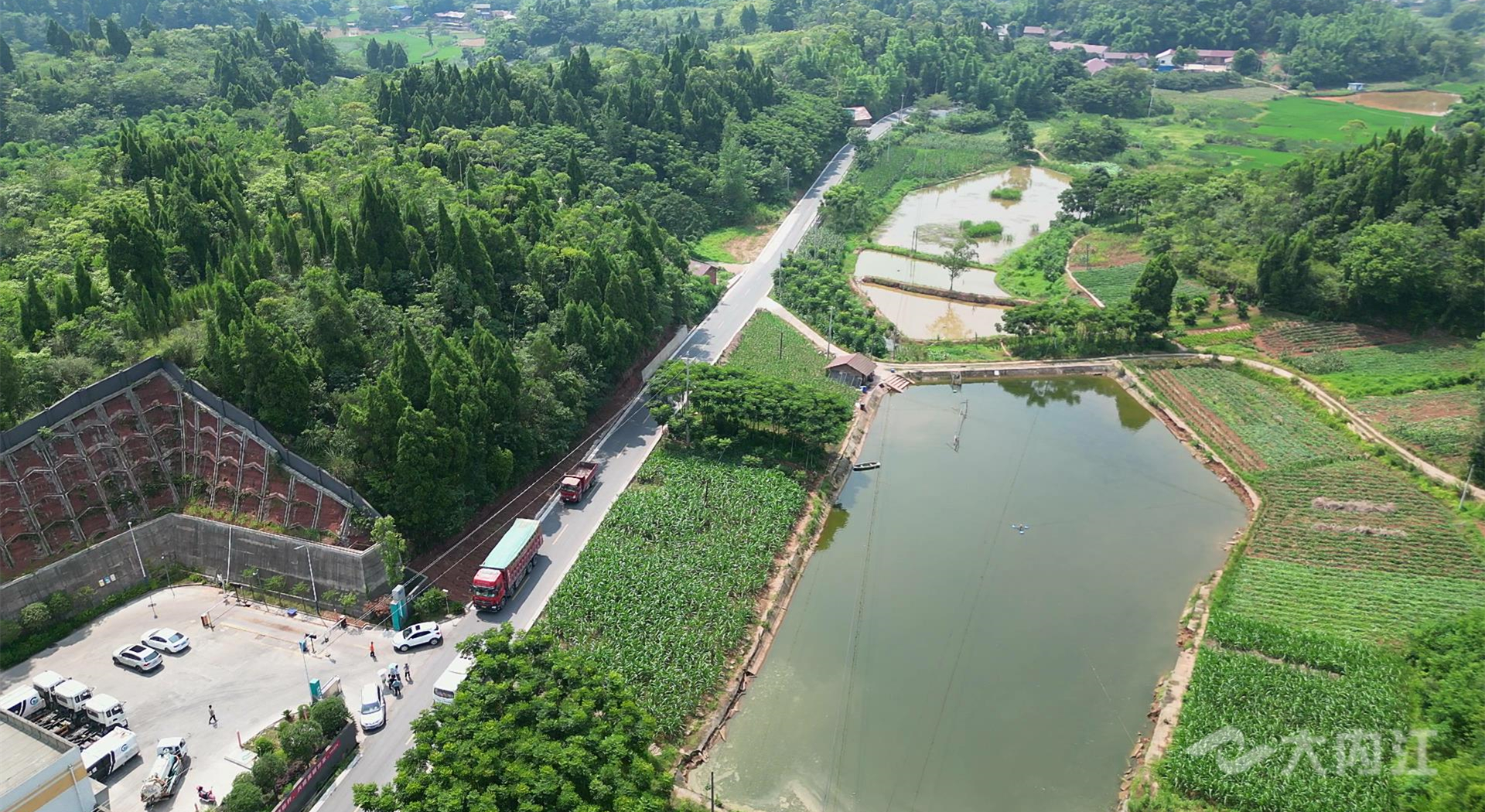 新改建农村公路 (5).jpg