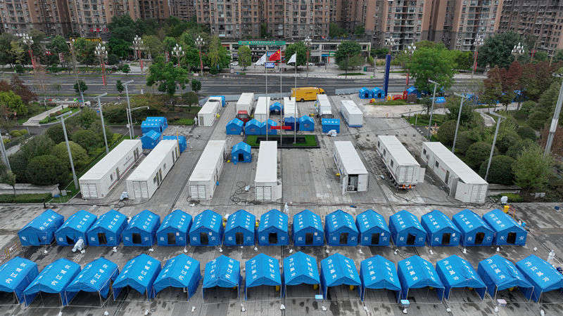 疫情期间支援内江移动核酸检测车